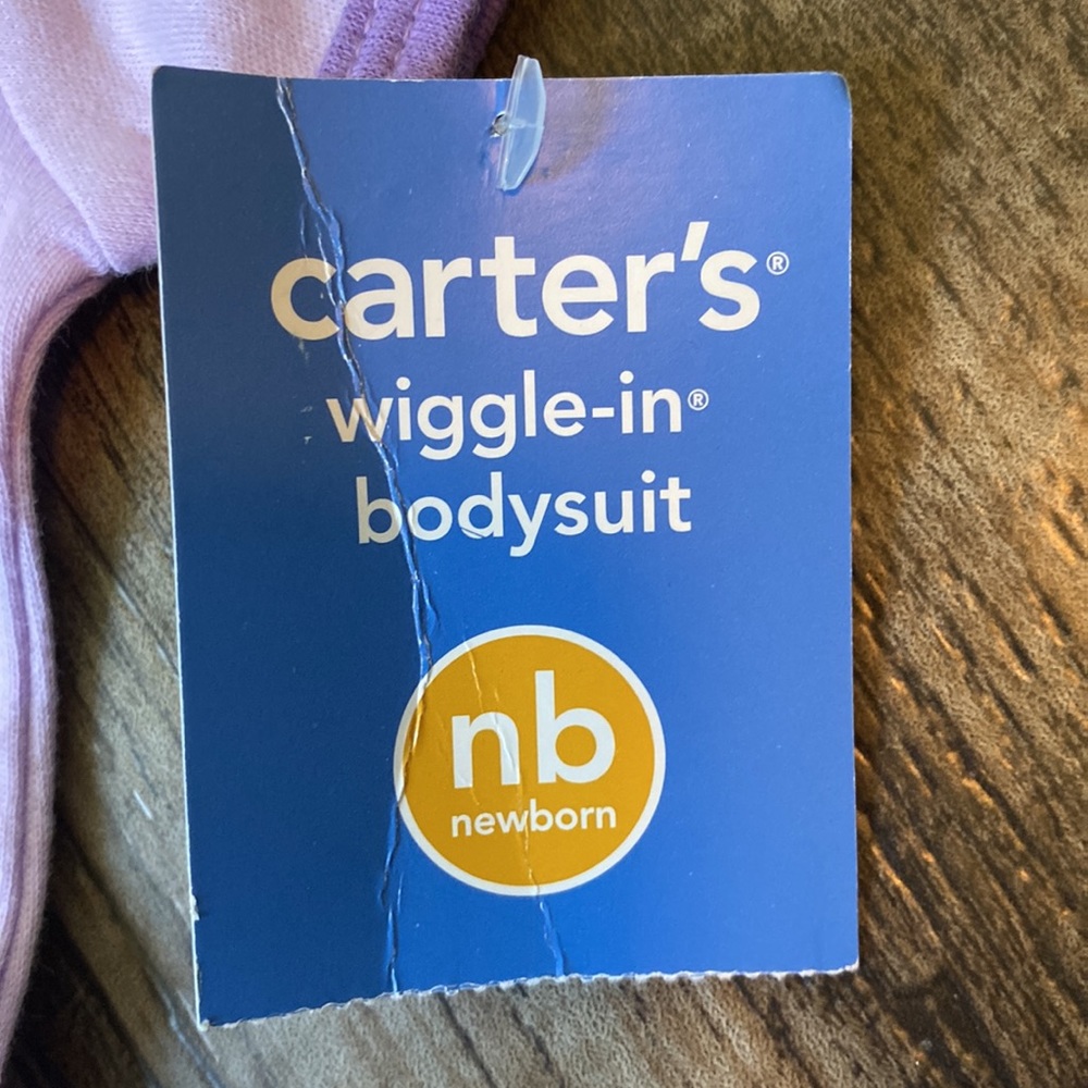 Carter’s Newborn onesie - Picture 5 of 6